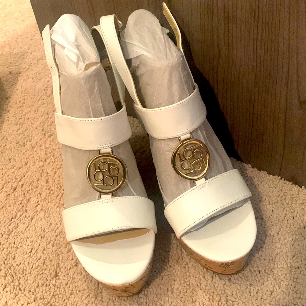 NWT White and Gold wedges